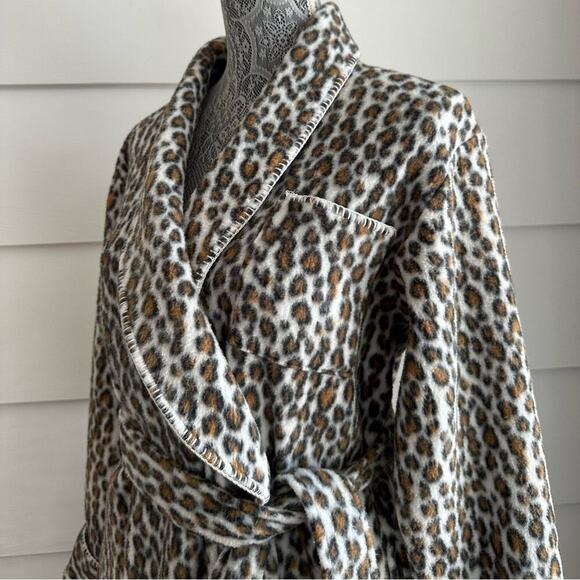 Charter Club Other - Vintage Leopard Print Robe by Charter Club size XS Animal Print Blanket Coat